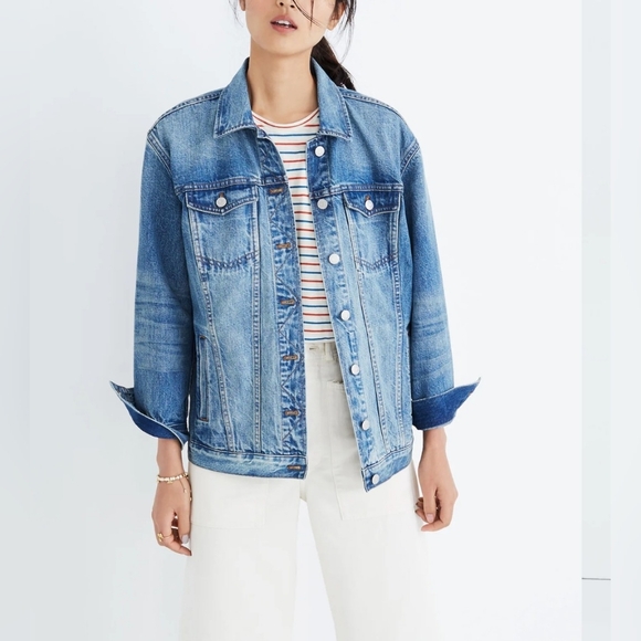 Madewell Jackets & Blazers - Madewell The Oversized Jean Jacket in Capstone Wash Size M / P2P 21